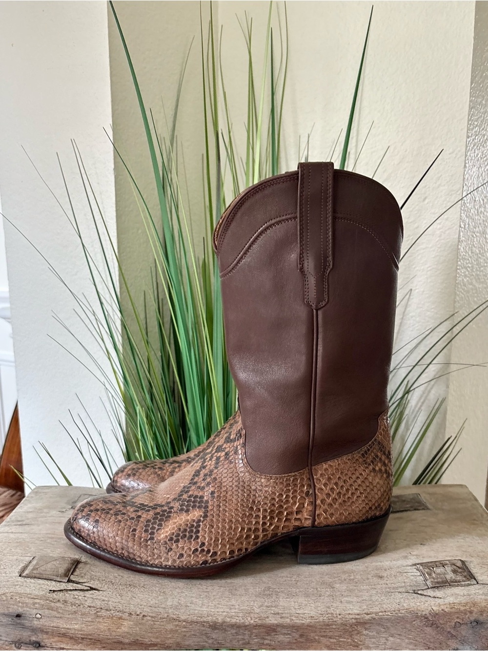 Tecovas The Boone Python Boots - Picture 4 of 9